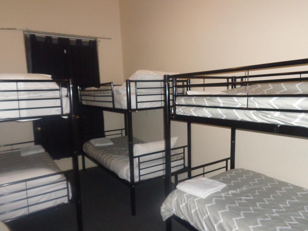 Adelaide Backpackers And Travellers Inn Bagian luar foto