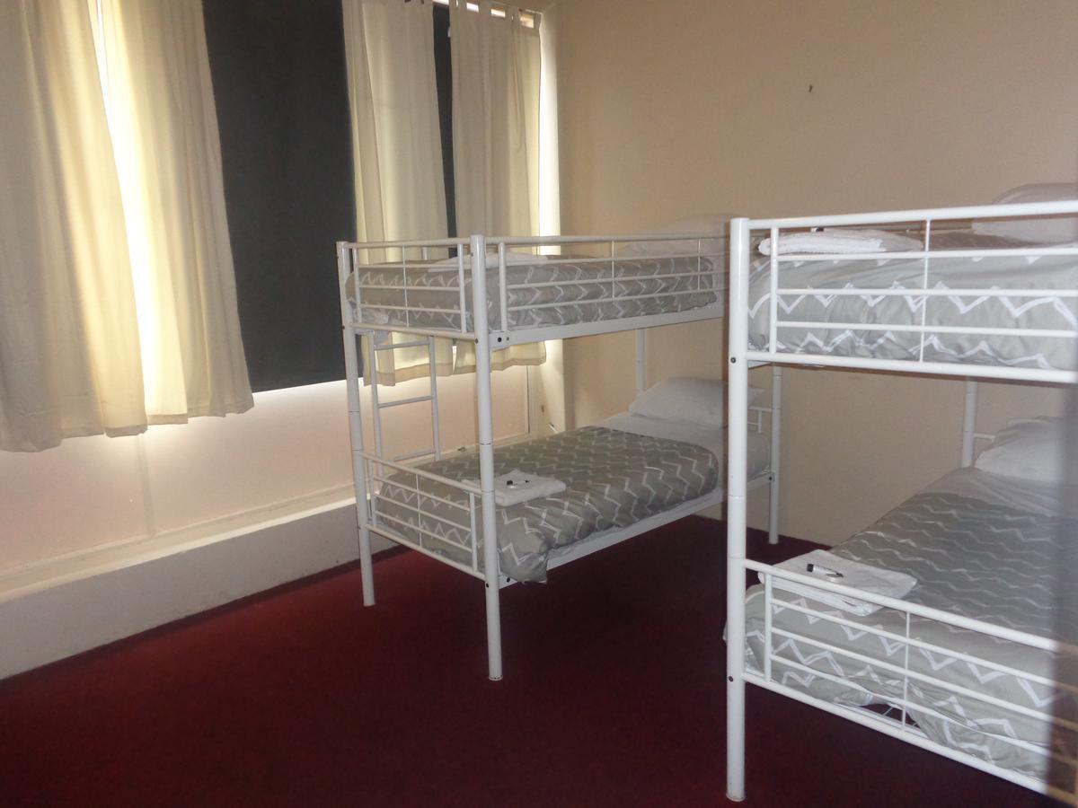 Adelaide Backpackers And Travellers Inn Bagian luar foto